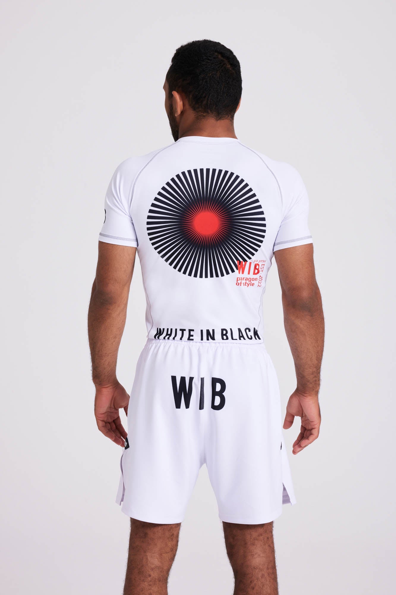 COLL1: Beyaz Rash Guard